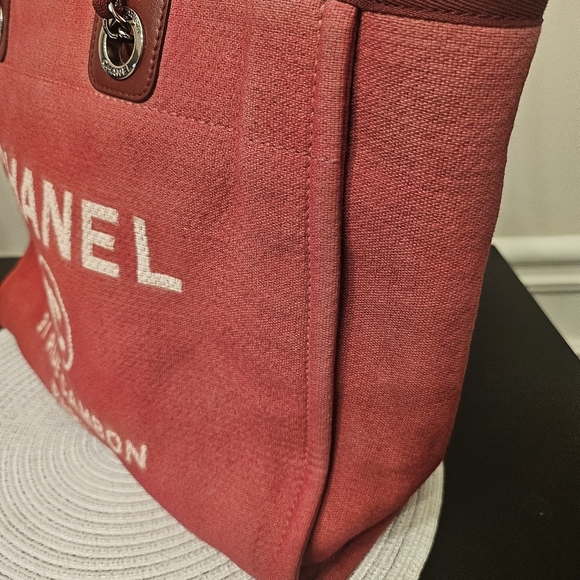 Chanel Deauville Tote Red Canvas 31 Rue Cambon - Picture 4 of 16
